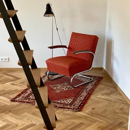 Loft Ueber Апартаменты *