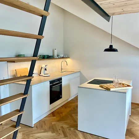 Loft Ueber *