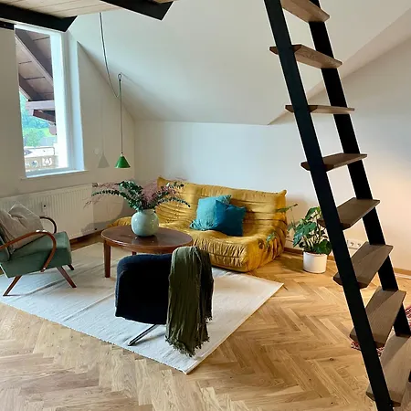 Loft Ueber