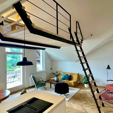 Loft Ueber Apartman